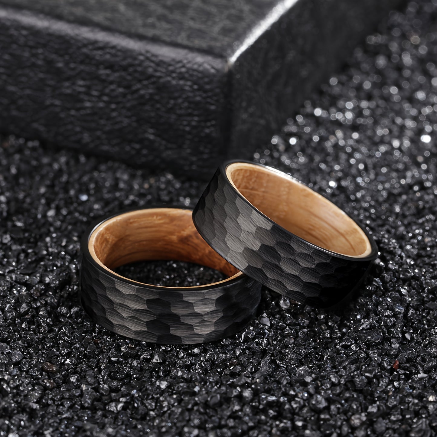 1pc 8mm Black Silvery Tungsten Hammered Ring Whiskey Barrel Rings for Man Engagement Wedding Ring